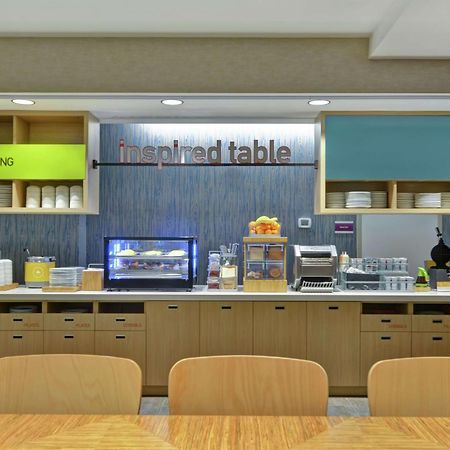 Home2 Suites By Hilton West Palm Beach Airport Cloud Lake Buitenkant foto