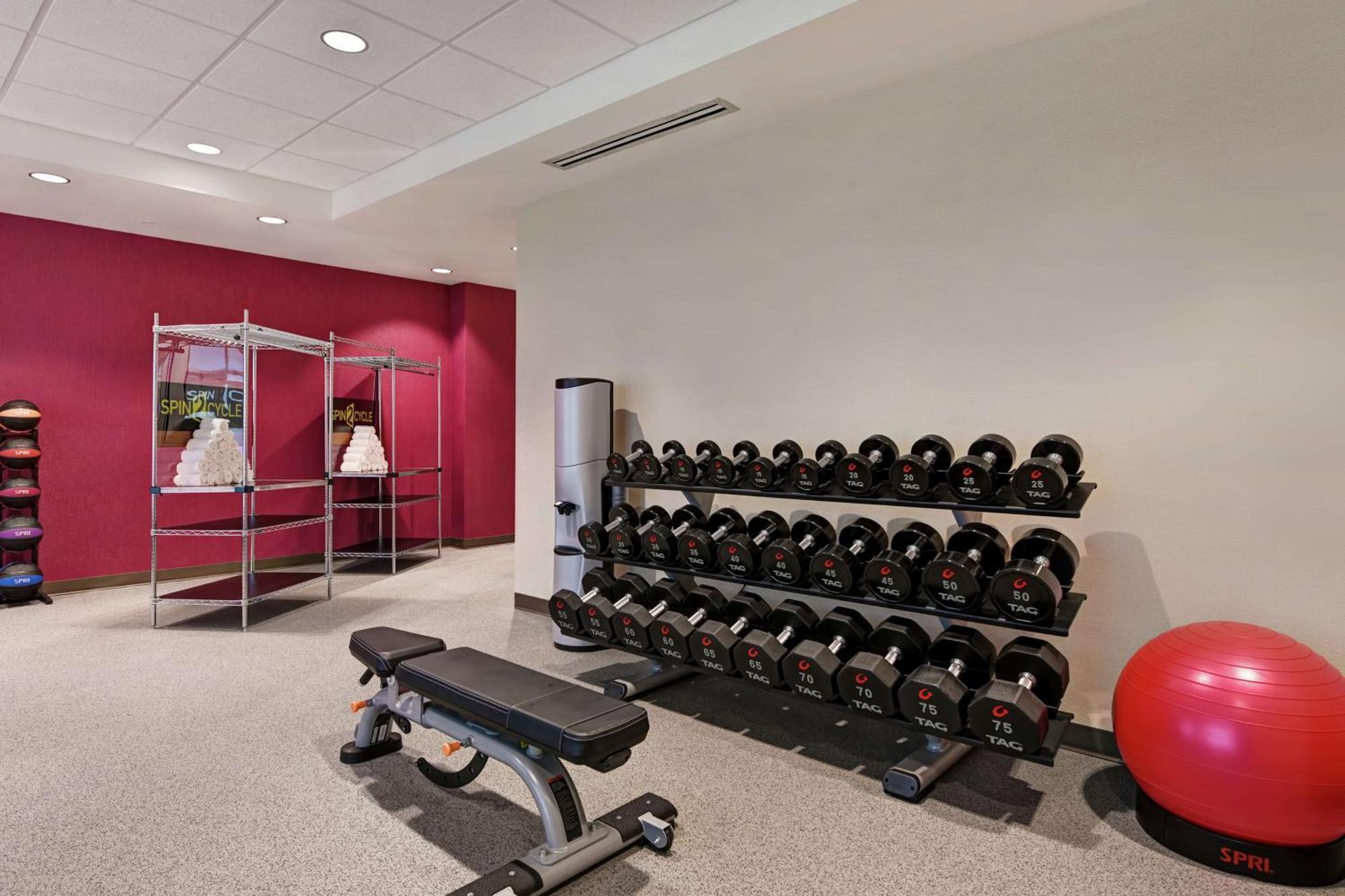 Home2 Suites By Hilton West Palm Beach Airport Cloud Lake Buitenkant foto